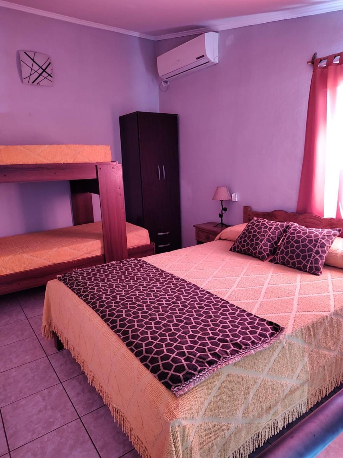 Departamentos Anahi Apartment Рио Колорадо Екстериор снимка